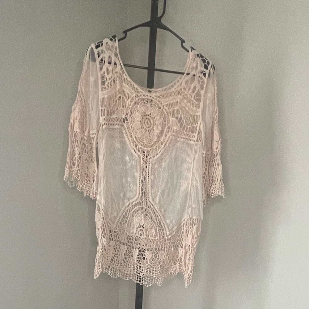 Vintage Newport News top. Blush. Lace. Boho.